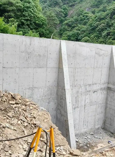 荷泽定陶县重力式挡土墙